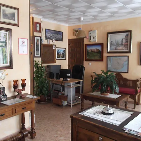 Arunda I ホテル ロンダ